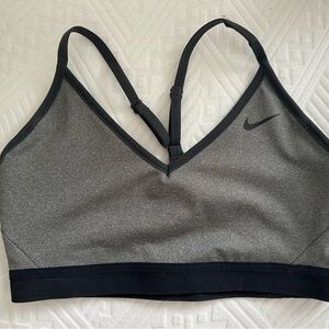 Nike top-M